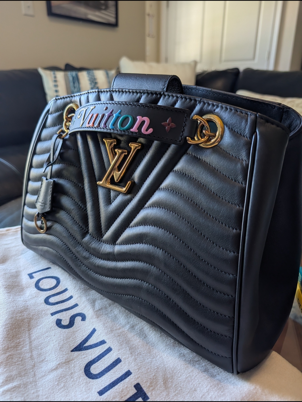 Louis Vuitton New Wave - Picture 9 of 16